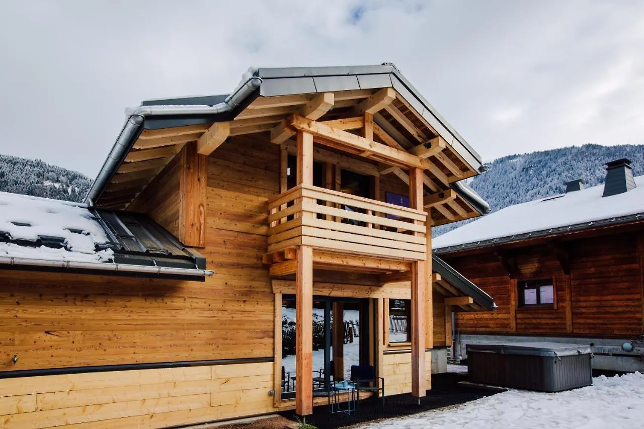 Simply Morzine - Chalet Petit Central 0*,  France